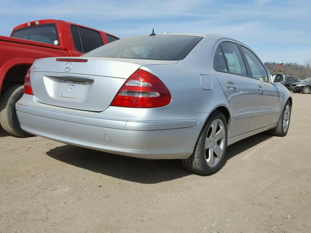 WDBUF70J56A915252 - 2006 MERCEDES-BENZ E 500 SILVER photo 4