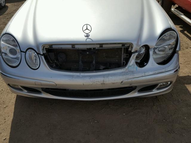 WDBUF70J56A915252 - 2006 MERCEDES-BENZ E 500 SILVER photo 9