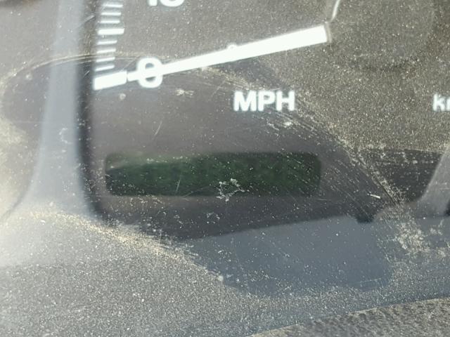 5LMFU28A4YLJ37565 - 2000 LINCOLN NAVIGATOR 银色 照片 8