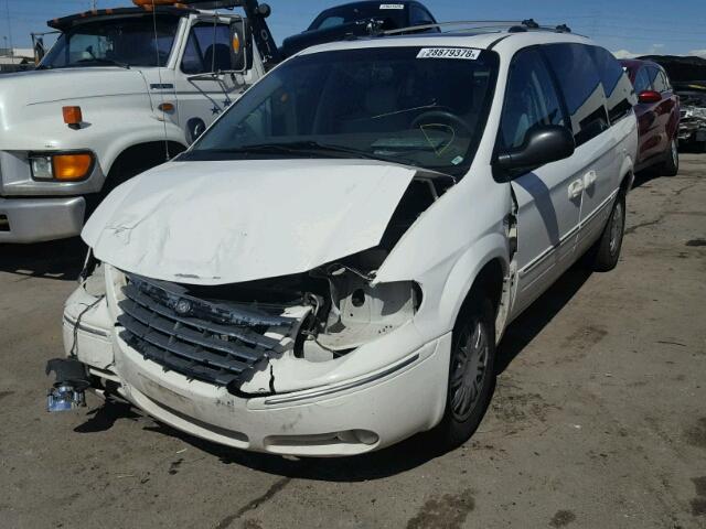 2C4GP64L35R116100 - 2005 CHRYSLER TOWN & COU WHITE photo 2