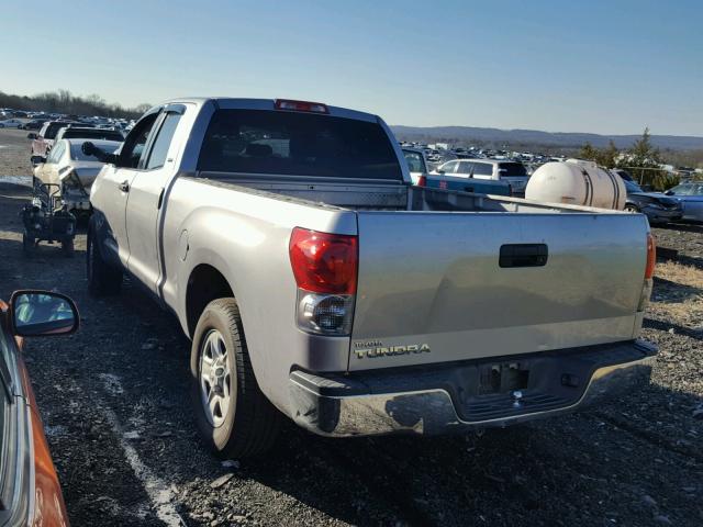 5TFRU541X7X003498 - 2007 TOYOTA TUNDRA DOU SILVER photo 3