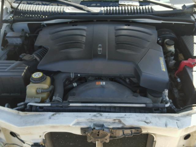 5LMEU68H34ZJ24166 - 2004 LINCOLN AVIATOR WHITE photo 7