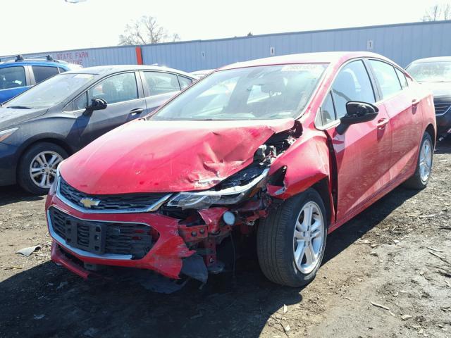 1G1BE5SM8H7213135 - 2017 CHEVROLET CRUZE LT RED photo 2