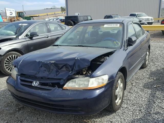 1HGCF86692A154243 - 2002 HONDA ACCORD VAL BLUE photo 2