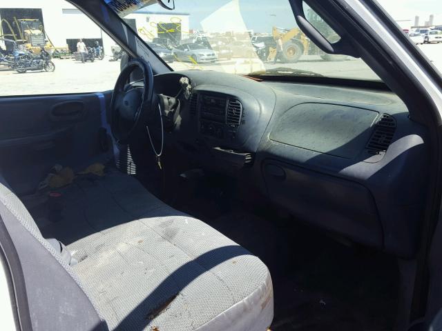 1FTRF27L5XNC28364 - 1999 FORD F250 WHITE photo 5