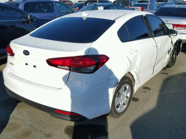 3KPFK4A70JE176952 - 2018 KIA FORTE LX WHITE photo 4