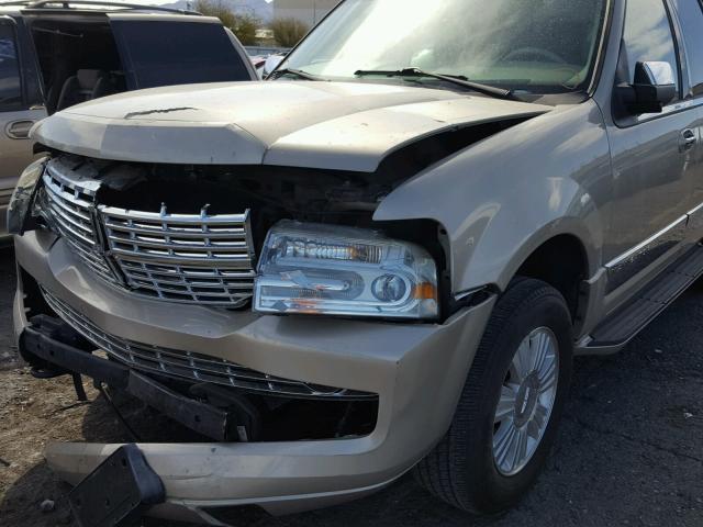 5LMFU27507LJ04646 - 2007 LINCOLN NAVIGATOR ოქროსფერი ფოტო 9