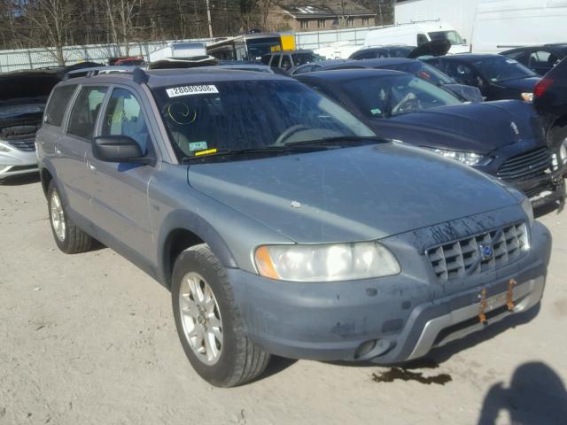 YV1SZ592651190334 - 2005 VOLVO XC70 SILVER photo 1