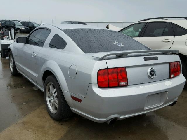 1ZVFT82H455251484 - 2005 FORD MUSTANG GT SILVER photo 3