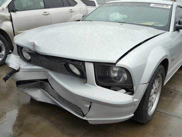 1ZVFT82H455251484 - 2005 FORD MUSTANG GT SILVER photo 9