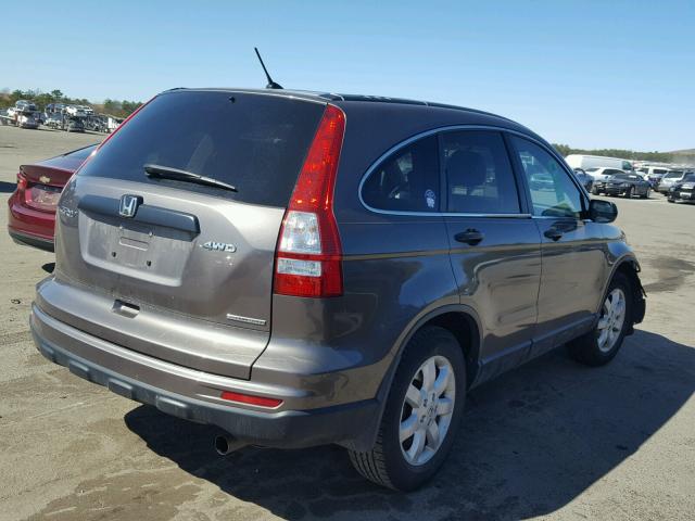 5J6RE4H44BL010842 - 2011 HONDA CR-V SE GRAY photo 4