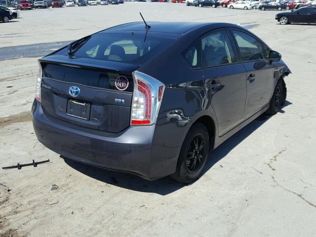 JTDKN3DU4F1985561 - 2015 TOYOTA PRIUS GRAY photo 4