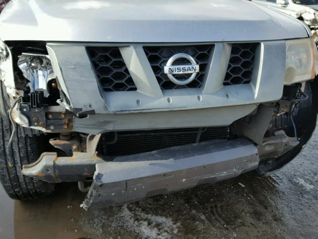 5N1AN08WX5C651197 - 2005 NISSAN XTERRA OFF SILVER photo 9