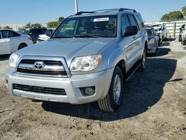 JTEZU14R49K026687 - 2009 TOYOTA 4RUNNER SR SILVER photo 2