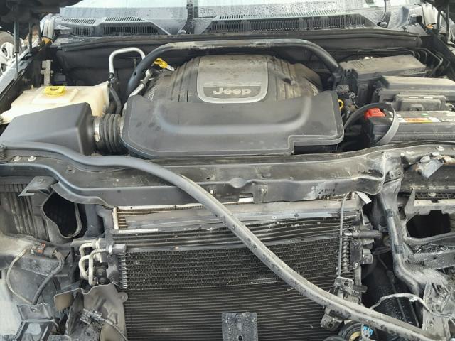 1J8HG58208C199412 - 2008 JEEP COMMANDER BLACK photo 7