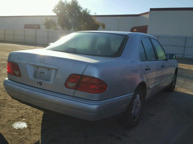 WDBJF72F6VA436123 - 1997 MERCEDES-BENZ E 420 SILVER photo 4