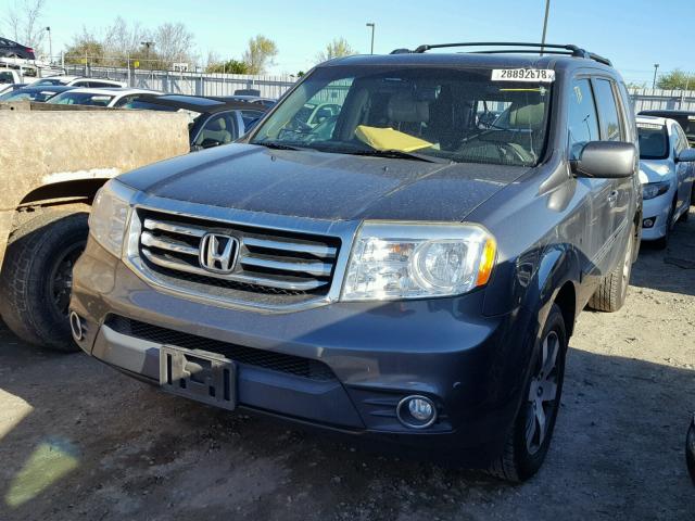 5FNYF3H99CB016550 - 2012 HONDA PILOT TOUR GRAY photo 2