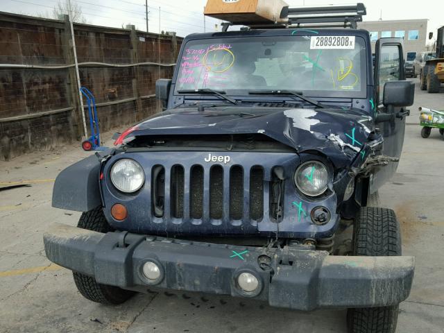 1C4AJWAG2DL599889 - 2013 JEEP WRANGLER S BLUE photo 9