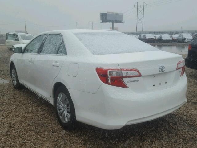 4T4BF1FK5CR199065 - 2012 TOYOTA CAMRY BASE WHITE photo 3
