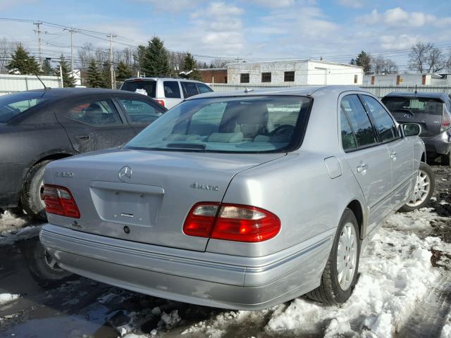 WDBJF82J51X060029 - 2001 MERCEDES-BENZ E 320 4MAT SILVER photo 4