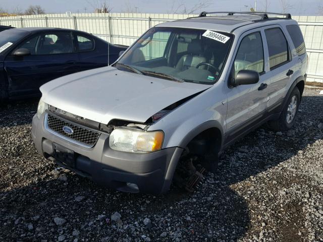 1FMYU04172KD11485 - 2002 FORD ESCAPE XLT SILVER photo 2