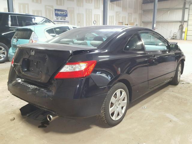 2HGFG12698H564428 - 2008 HONDA CIVIC LX BLACK photo 4