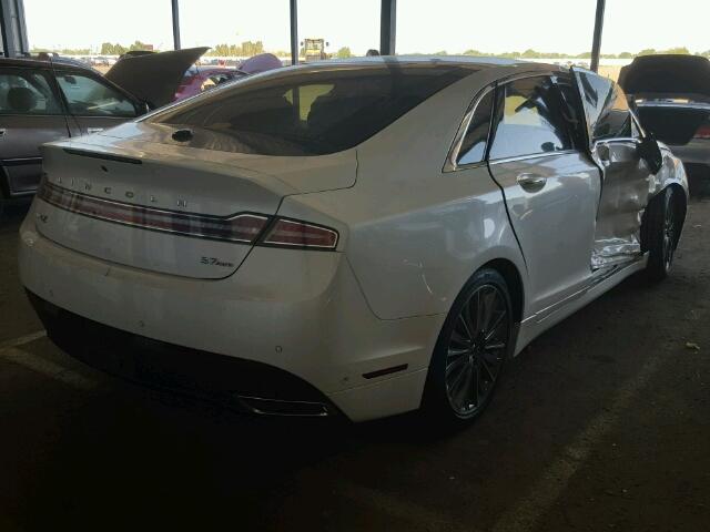 3LN6L2JK7DR814788 - 2013 LINCOLN MKZ WHITE photo 4