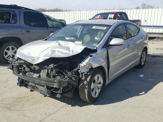 5NPDH4AE9GH671675 - 2016 HYUNDAI ELANTRA SE SILVER photo 2