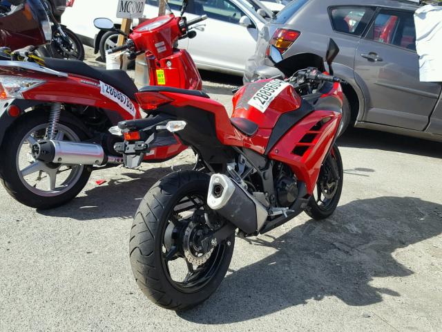 JKAEX8B1XGDA32668 - 2016 KAWASAKI EX300 B RED photo 4