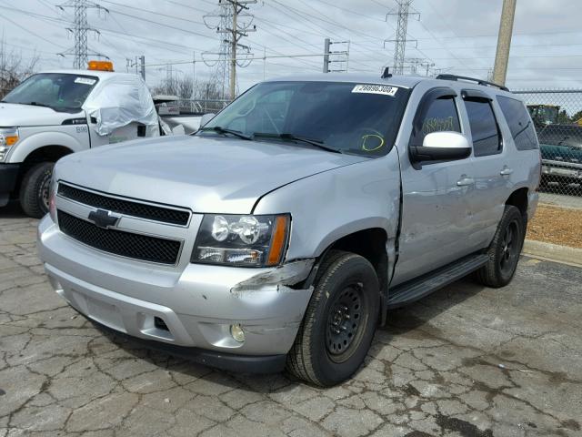 1GNSKBE08CR127710 - 2012 CHEVROLET TAHOE K150 SILVER photo 2