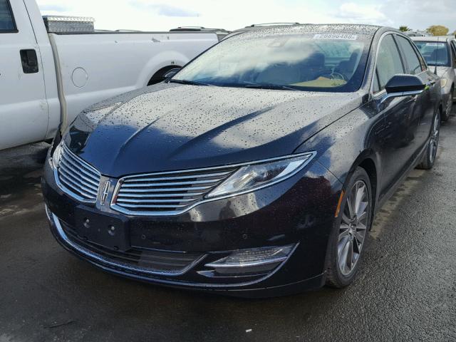 3LN6L2LU4DR821468 - 2013 LINCOLN MKZ HYBRID BLACK photo 2