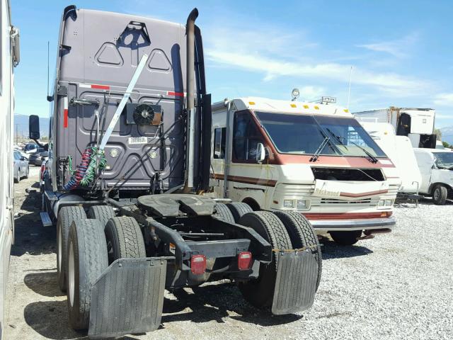 1FUJGLDR89LAK7187 - 2009 FREIGHTLINER CASCADIA 1 GRAY photo 3