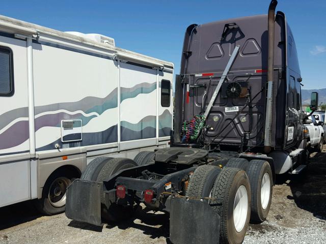 1FUJGLDR89LAK7187 - 2009 FREIGHTLINER CASCADIA 1 GRAY photo 4