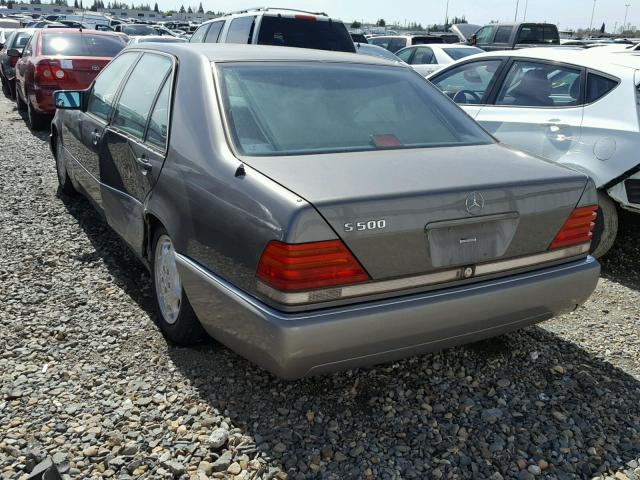 WDBGA43E1RA149002 - 1994 MERCEDES-BENZ S 420 GRAY photo 3