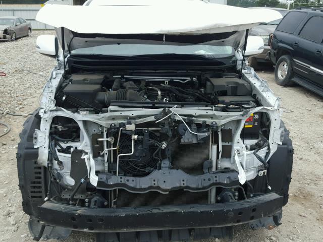 JTJBM7FX0F5092925 - 2015 LEXUS GX BASE WHITE photo 9