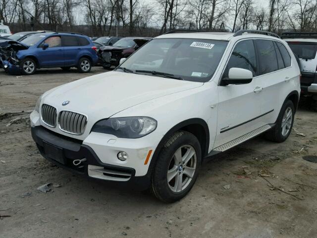 5UXFE8C58AL312700 - 2010 BMW X5 XDRIVE4 WHITE photo 2