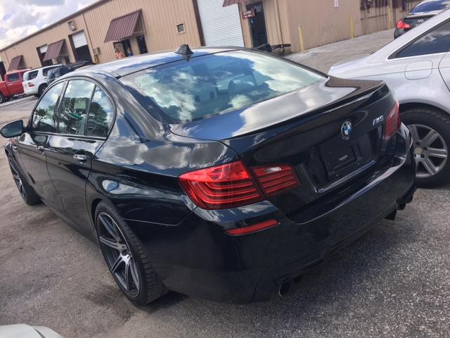 WBSFV9C5XED593477 - 2014 BMW M5 BLACK photo 3