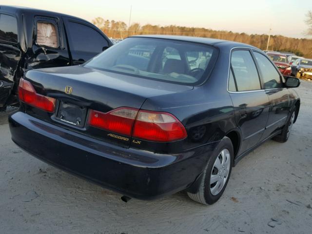 1HGCG5642XA031093 - 1999 HONDA ACCORD LX BLACK photo 4