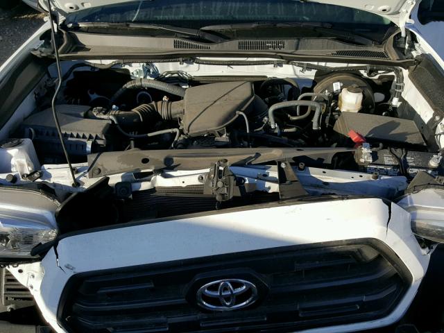 5TFRX5GN7HX096665 - 2017 TOYOTA TACOMA ACC WHITE photo 7