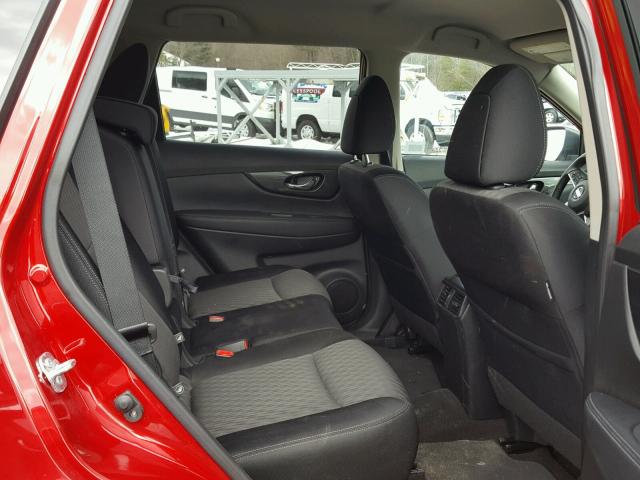 JN8AT2MV9HW267793 - 2017 NISSAN ROGUE S RED photo 6