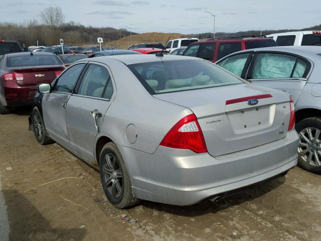 3FAHP0HG2AR120972 - 2010 FORD FUSION SE SILVER photo 3