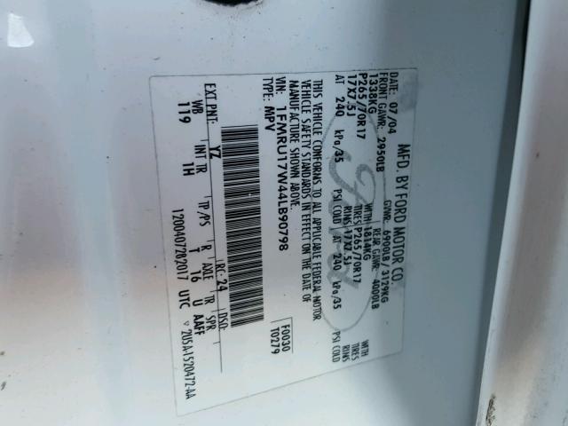 1FMRU17W44LB90798 - 2004 FORD EXPEDITION WHITE photo 10