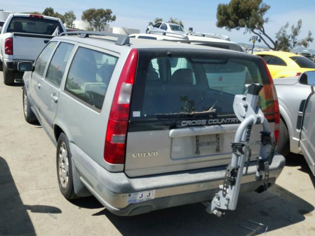 YV1LZ56D0Y2652900 - 2000 VOLVO V70 XC SILVER photo 3