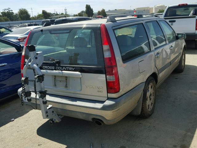 YV1LZ56D0Y2652900 - 2000 VOLVO V70 XC SILVER photo 4