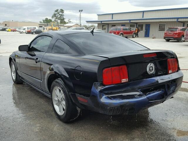 1ZVFT80N565133065 - 2006 FORD MUSTANG BLACK photo 3