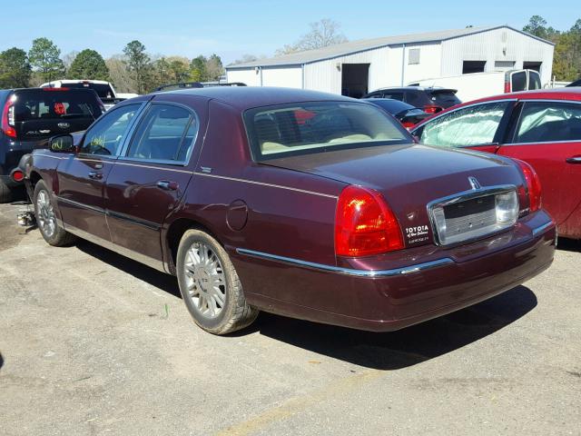 2LNHM82V09X618105 - 2009 LINCOLN TOWN CAR S RED photo 3