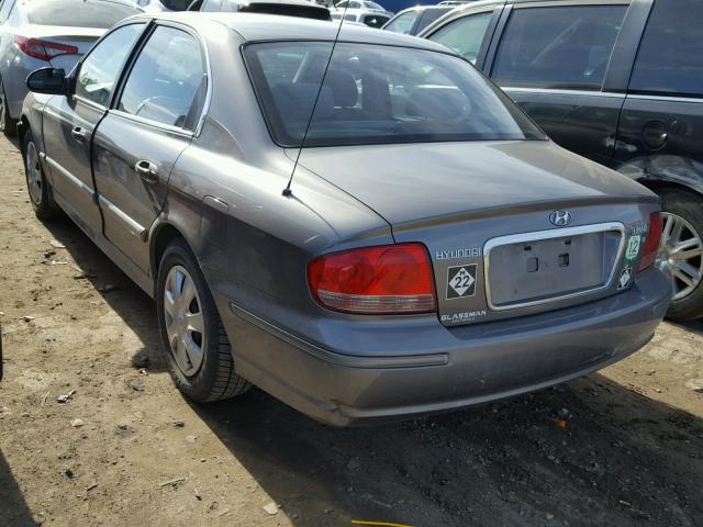 KMHWF25H84A974484 - 2004 HYUNDAI SONATA GL GRAY photo 3