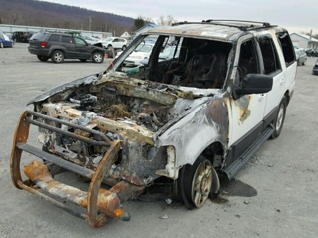 1FMPU16L33LB20769 - 2003 FORD EXPEDITION BURN photo 2