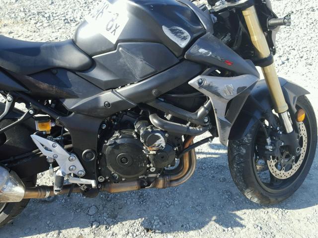 JS1GR7NA5F2100410 - 2015 SUZUKI GSX-S750 BLACK photo 9