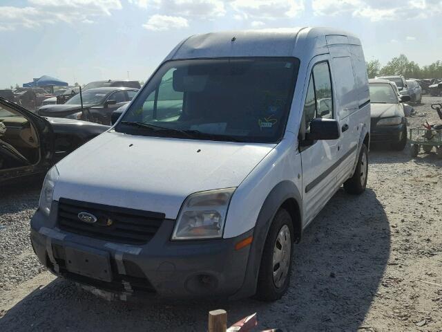 NM0LS7AN4AT006455 - 2010 FORD TRANSIT CO WHITE photo 2